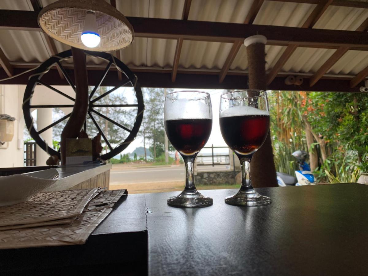 Ceylon Surf Guest And Restaurant Bed and Breakfast Weligama Exteriör bild