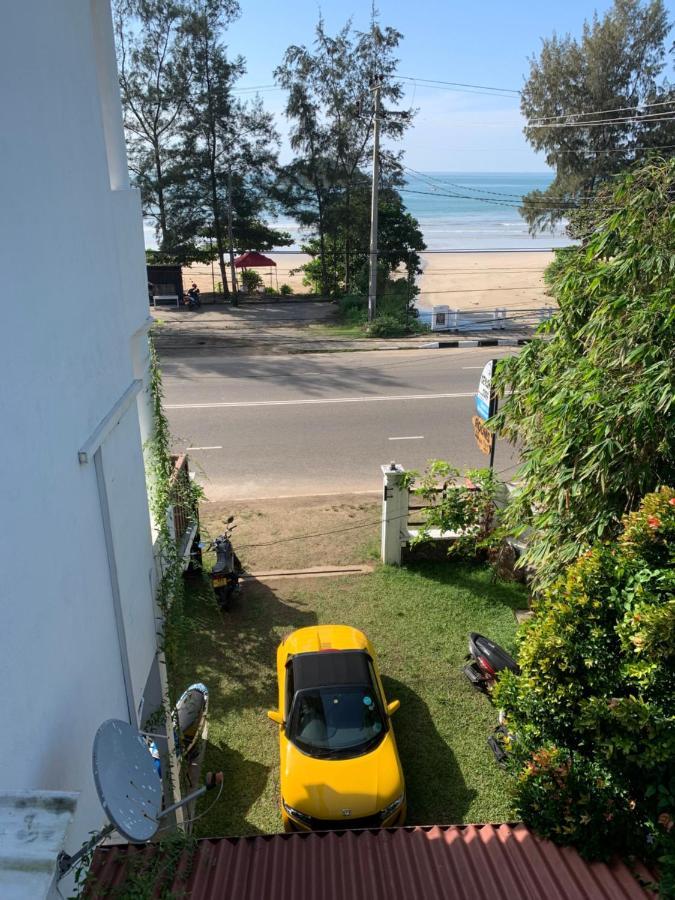 Ceylon Surf Guest And Restaurant Bed and Breakfast Weligama Exteriör bild